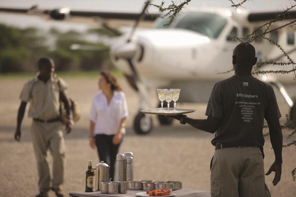 迎賓香檳／私人飛機／&BEYOND／非洲／深度旅行／奢華之旅