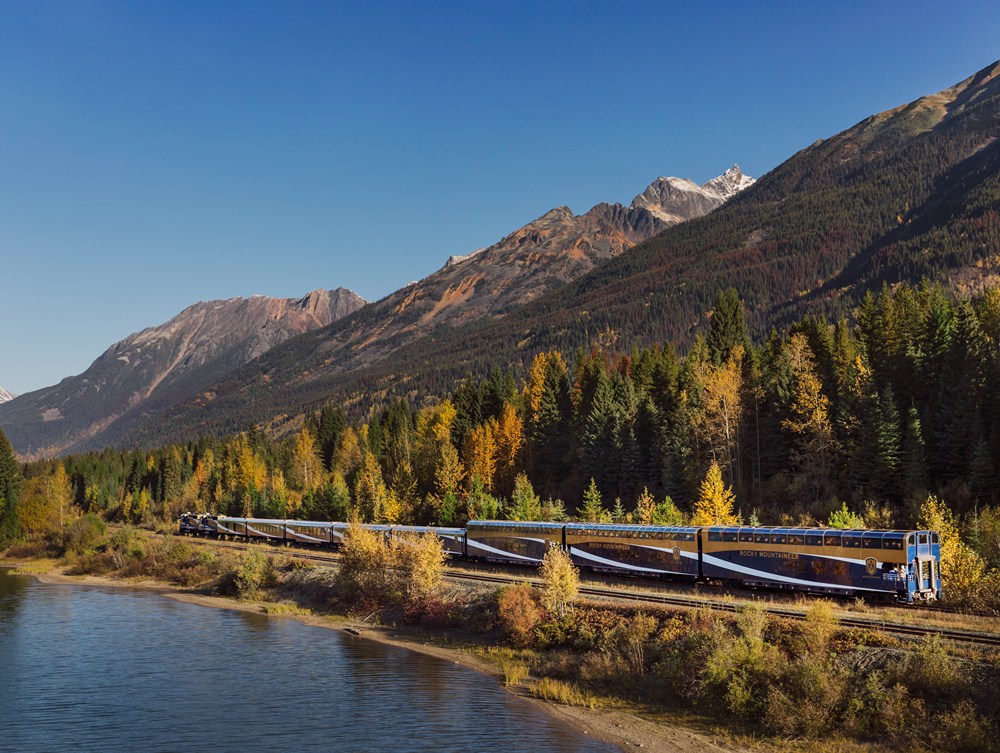 火車／Rocky Mountaineer／落磯山脈／加拿大／奢華列車／人生壯遊