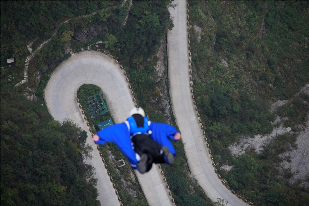 Tianmen Mountain Grand Prix Wingsuit Race／張家界／中國／旅