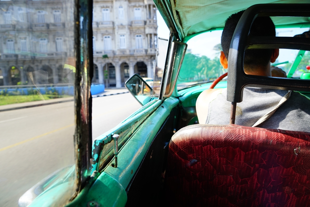 五○年代老爺車／哈瓦那／古巴
