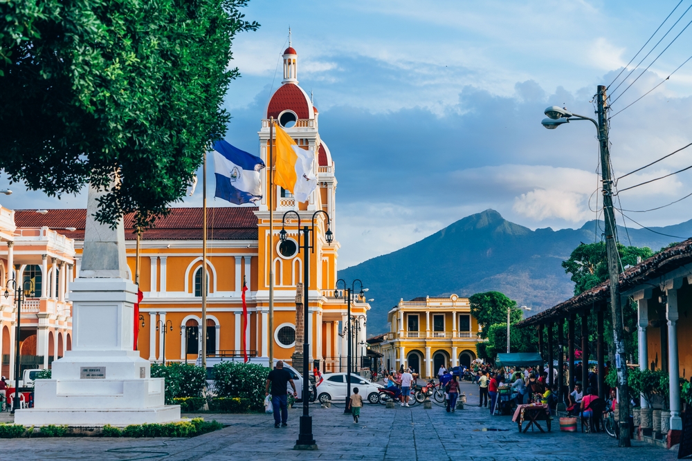 尼加拉瓜雙城記，漫步殖民古城的繽紛色彩