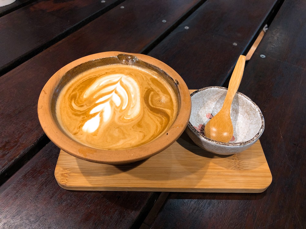 擂茶拿鐵／老樹舍／芳草古樹／花蓮／鳳林／菸樓／花蓮漫遊／國際慢城