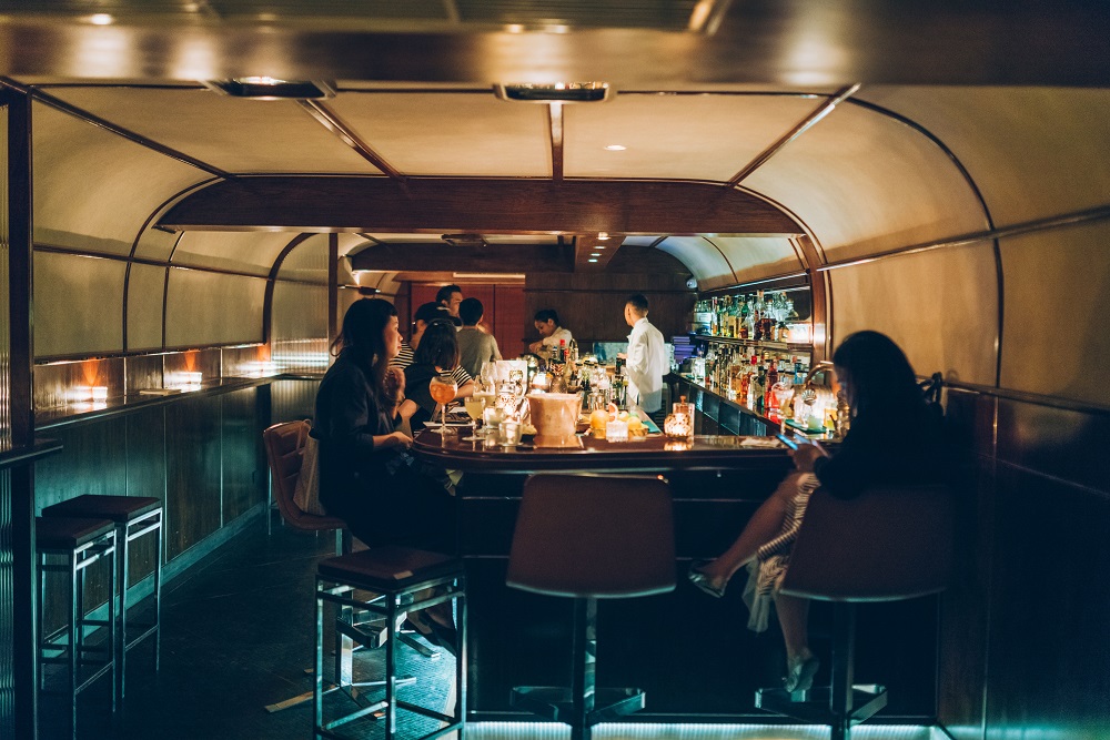 Q&A Bar／復古酒吧／火車車廂／曼谷／泰國
