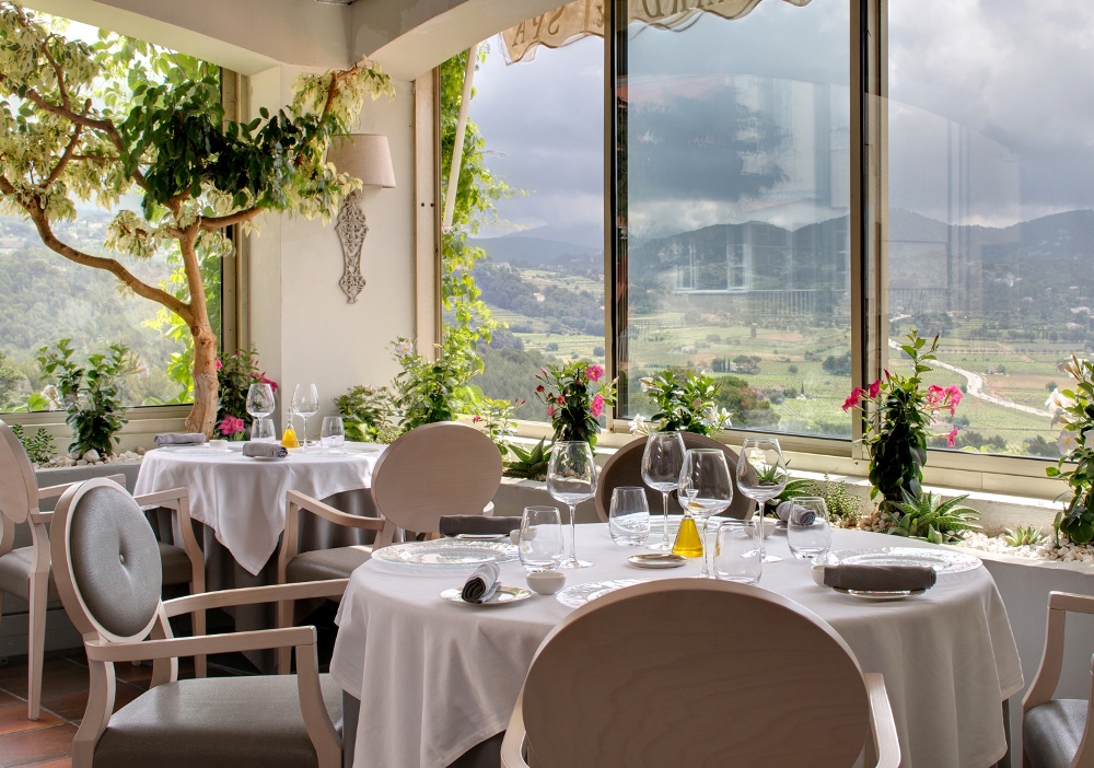 歐洲仙境莊園裡享蔬食料理配玫瑰紅酒！Hostellerie Bérard & Spa的南法風味米其林