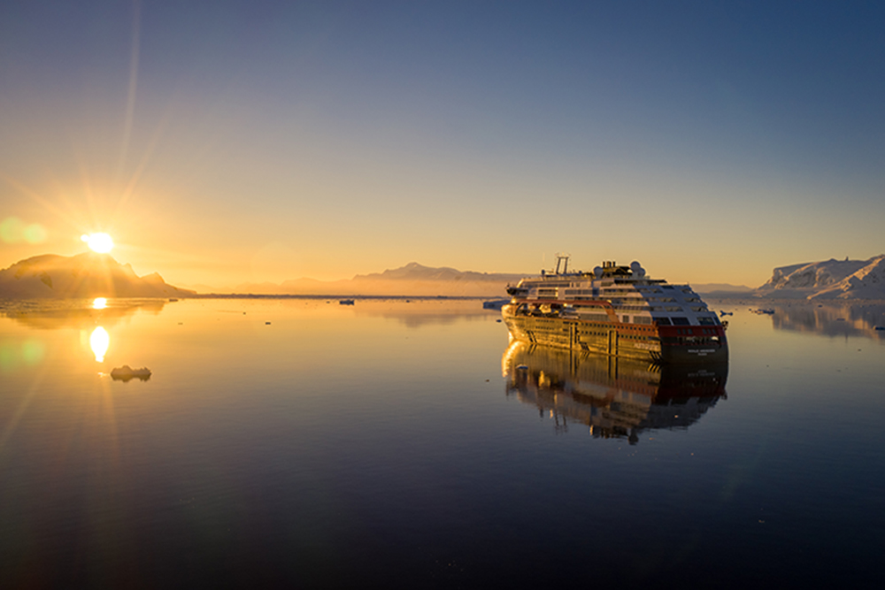 MS Roald Amundsen/Norway//Hurtigruten/ECO Innovati
