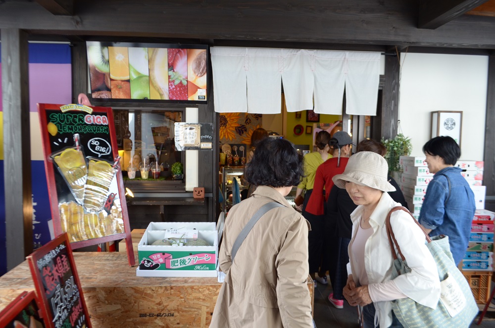 日本／熊本／桜の馬場 城彩苑／TENTE草莓霜淇淋