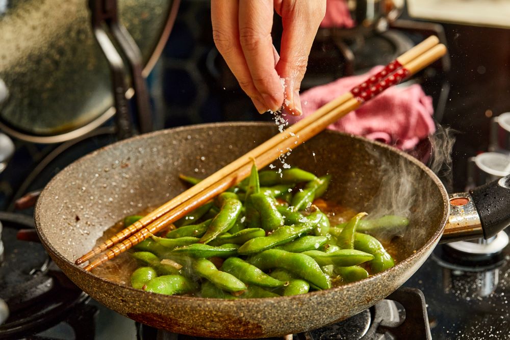 作法／義式大蒜鯷魚毛豆／下酒菜／美食／台灣