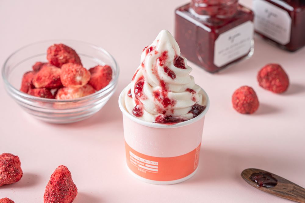 草莓果醬霜淇淋／SAKImoto Bakery／台灣