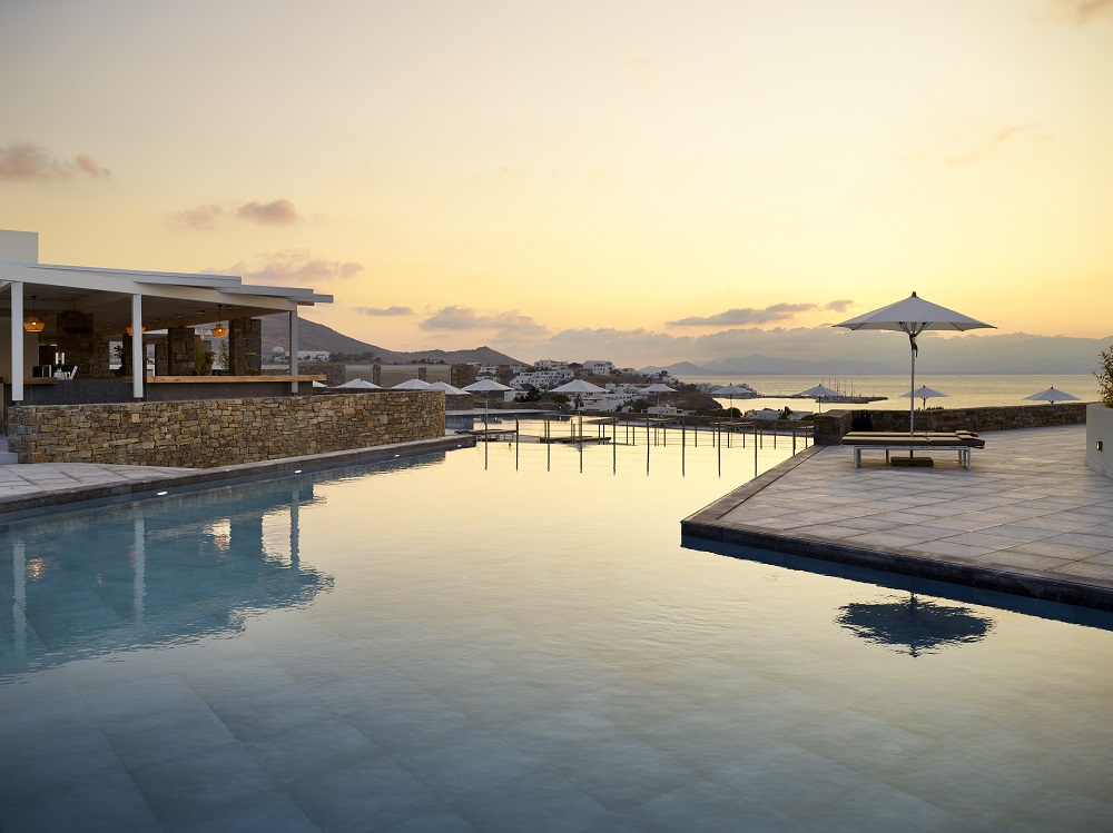 戶外泳池／Summer Senses Luxury Resort／帕羅斯島／希臘
