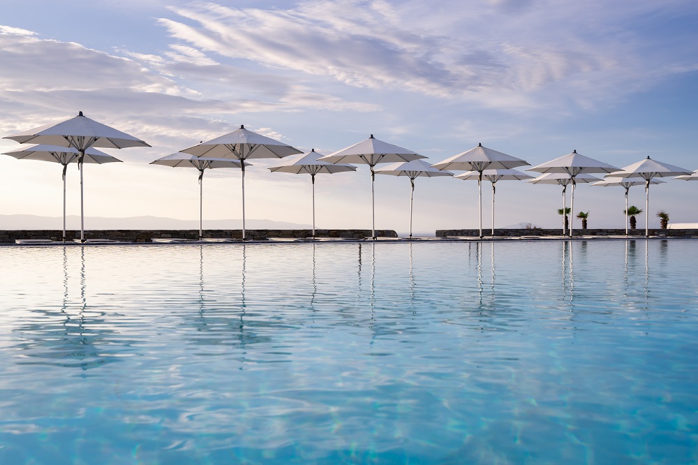 戶外泳池／Summer Senses Luxury Resort／帕羅斯島／希臘