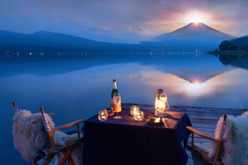 虹夕諾雅 富士「湖上絕景品酒」活動，享用美酒搭配一覽無遺的鑽石富士美景！