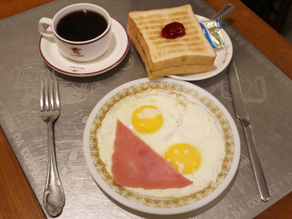 早餐／蜂大咖啡／台北／台灣