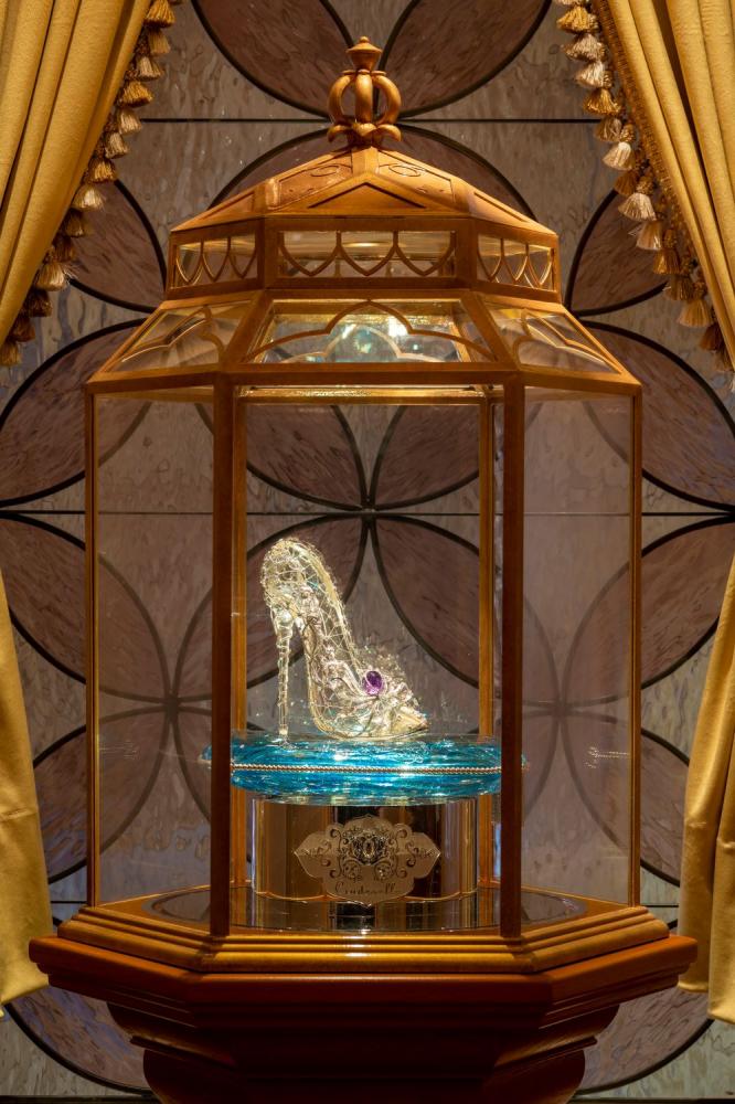 灰姑娘的玻璃鞋／奇妙夢想城堡／迪士尼樂園／香港