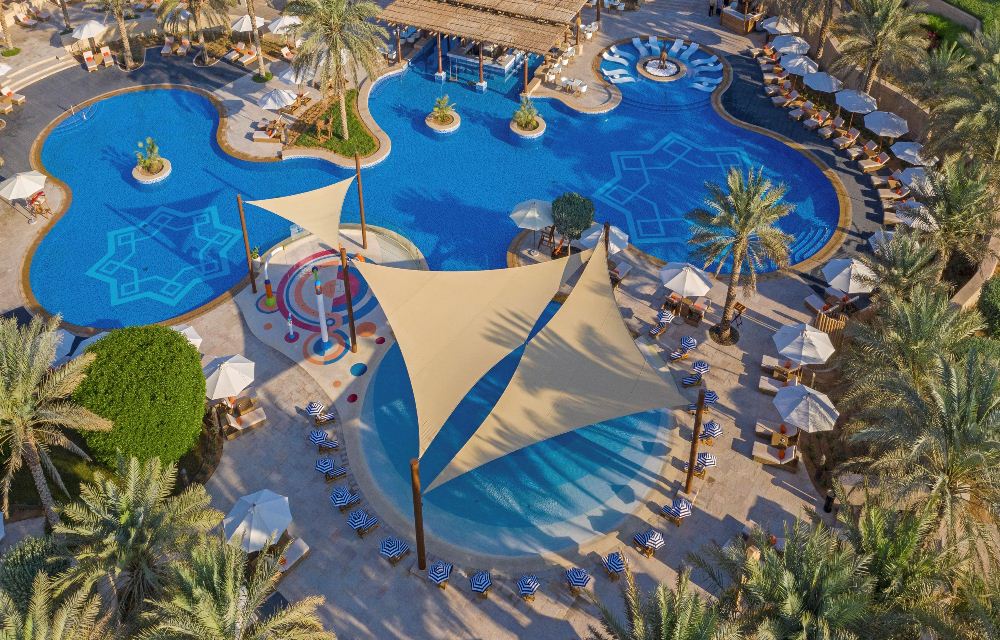 游泳池／蓋斯爾奧薩拉·安納塔拉沙漠度假酒店／飯店／阿拉伯聯合大公國
