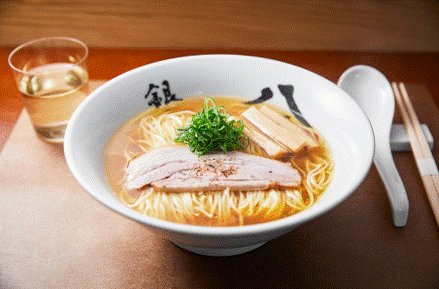東京必吃米其林一星拉麵「銀座八五」開放線上訂位！自創特殊的澄黃色澤湯頭吸引眾多旅人
