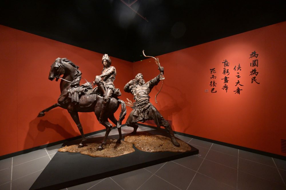 雕塑／內部空間／俠之大者 – 金庸百年誕辰紀念／展覽／香港