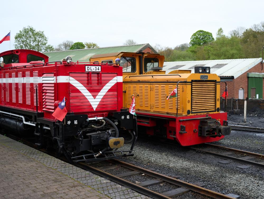 阿里山林業鐵路/英國威爾普蘭菲爾鐵路/DL-34柴油機關車/阿里山小火車/9,971公里/762毫米
