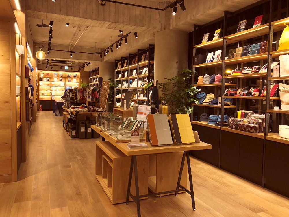 空間／TSUTAYA BOOKSTORE & WIRED TOKYO 市政店／書店／台中／台灣