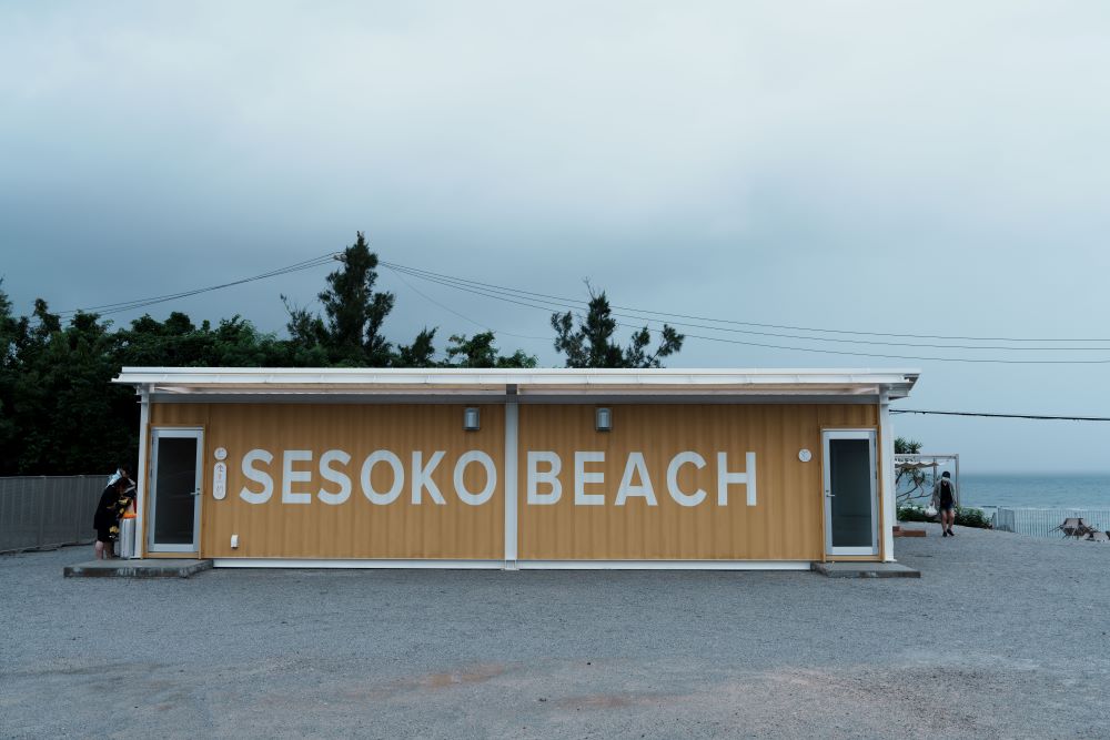 貨櫃屋風景／瀨底海灘／沖繩／日本