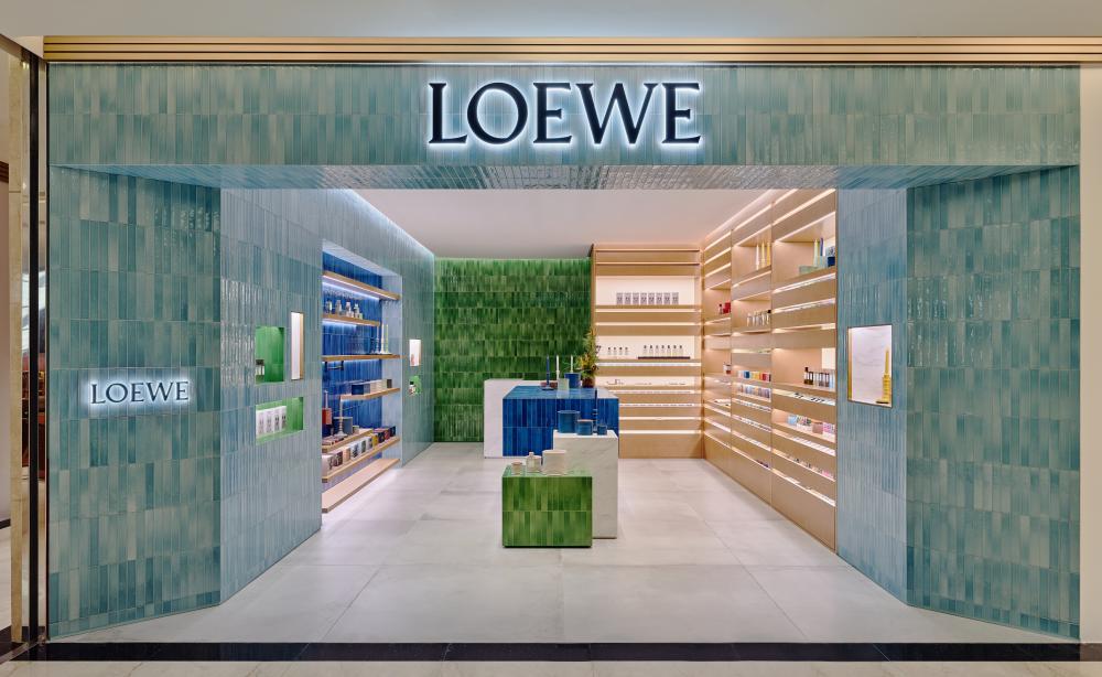 店外觀／LOEWE 香氛微風信義 Breeze 精品店／台北／台灣