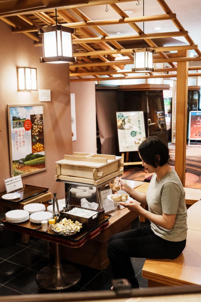 餐廳／內部空間／阿寒遊久之里鶴雅／飯店／北海道／日本