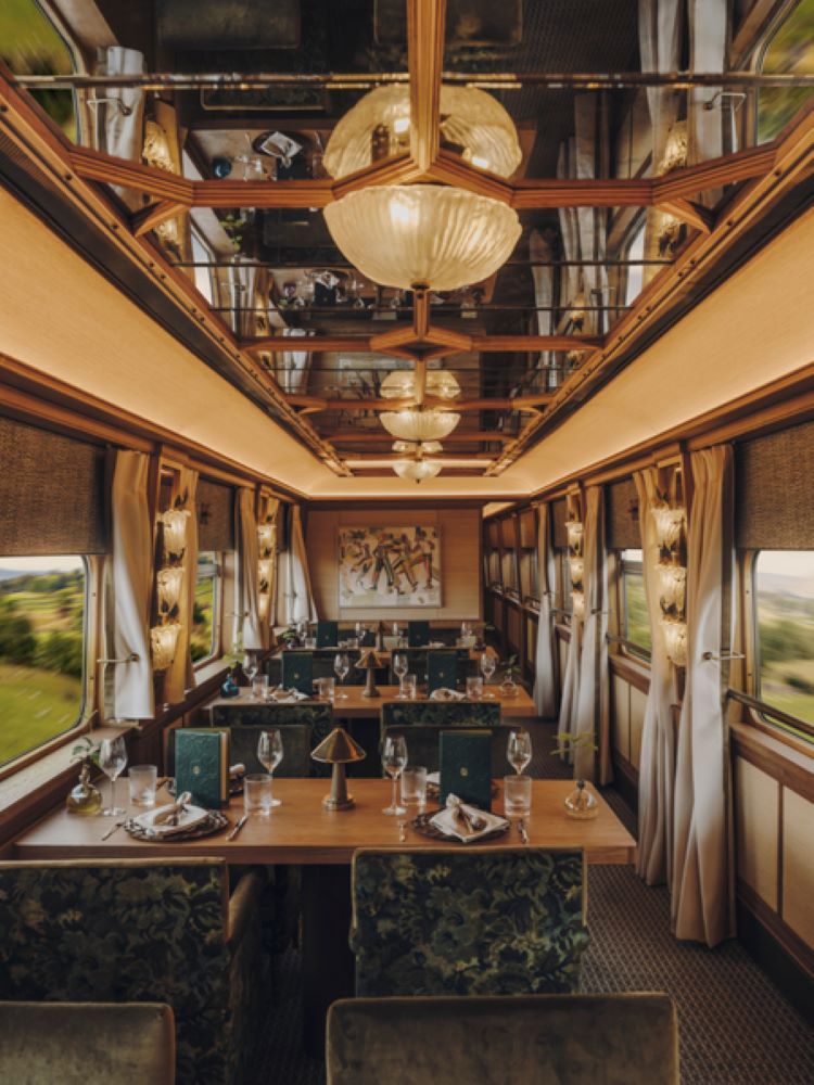 餐廳/內部空間/Britannic Explorer/列車/英國