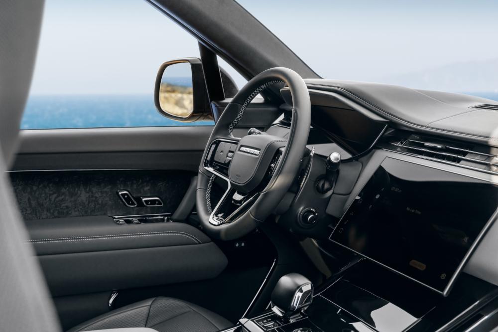 內部空間/車款/RANGE ROVER