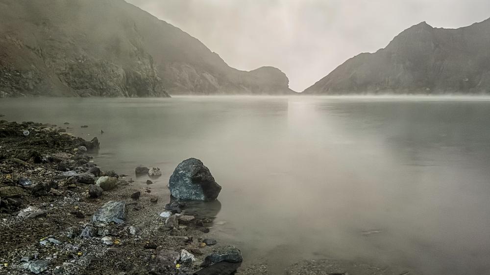 風景／伊真火山／印尼
