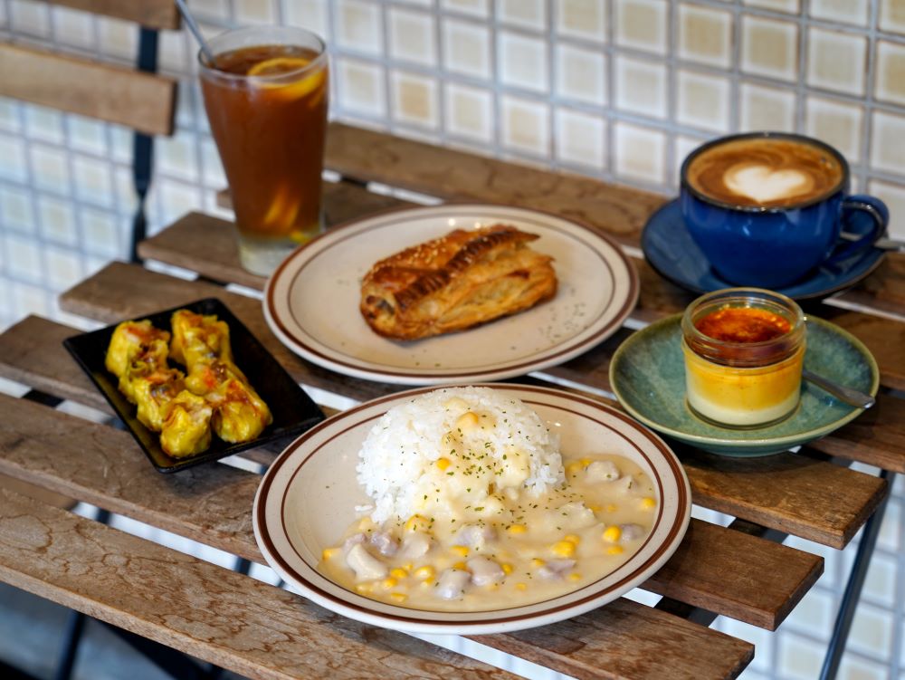 料理／內部空間／Old Willy Cafe 老威咖啡／咖啡廳／台北