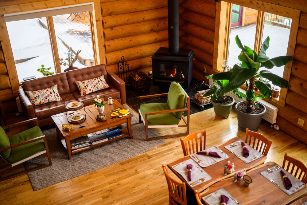 餐廳／內部空間／Northern Lights Resort & Spa／飯店／加拿大