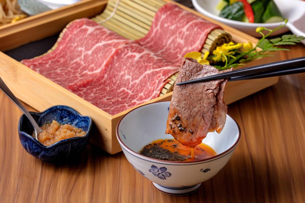 「赤虎燒肉」新莊店供應豐富燒肉料理。