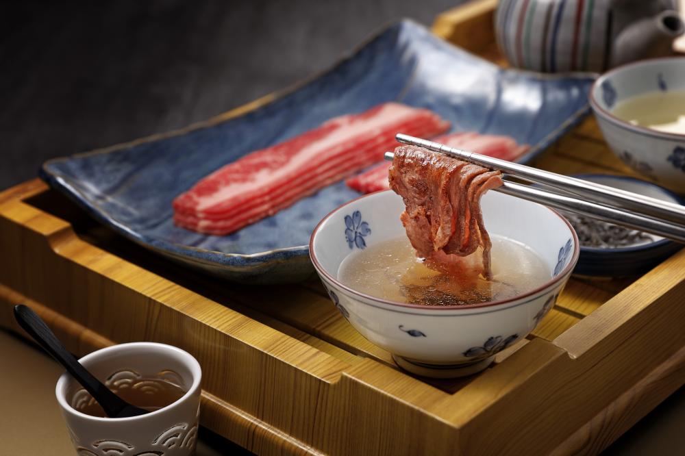 「赤虎燒肉」新莊店供應豐富燒肉料理。