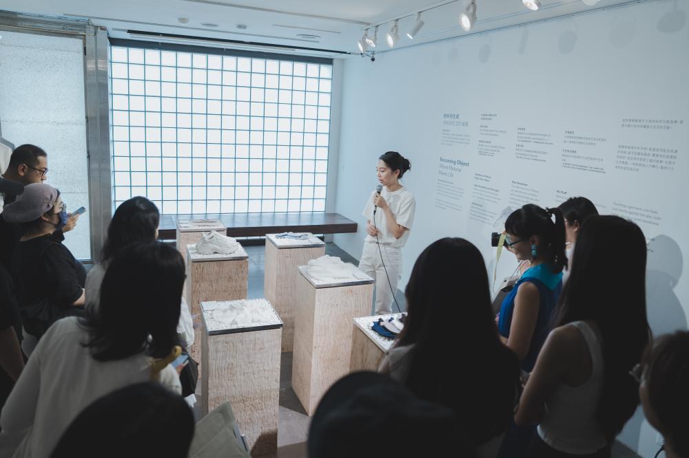 台北樹火紀念紙博物館30週年「歸根-樹火參拾,回自根源」特展場景。