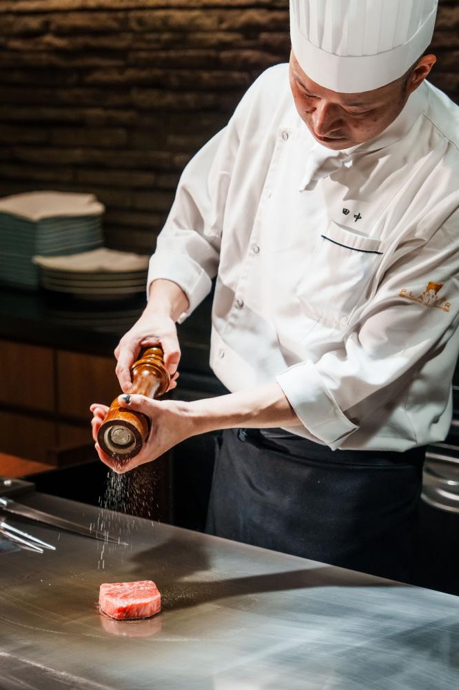 神戶三宮新餐廳「Kobe Plaisir」料理調理現場。