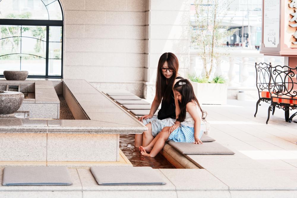 神戶 LE PAN 總本店足湯空間。