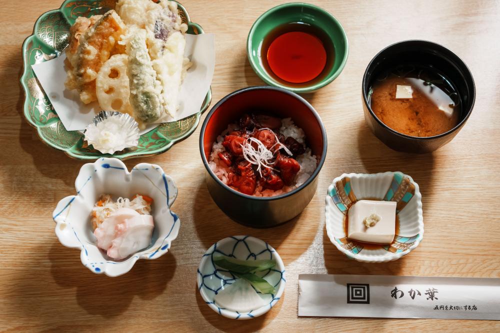 日本生口島餐廳 WAKA 葉料理。