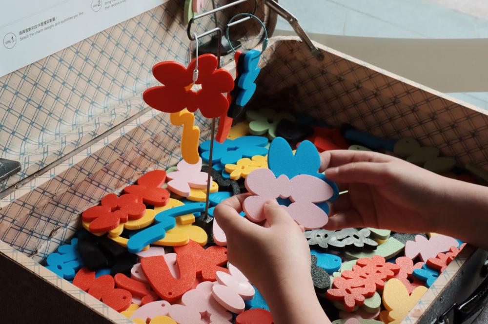 U.I.J ╳ To smile：Sound Blooms 周邊商品。