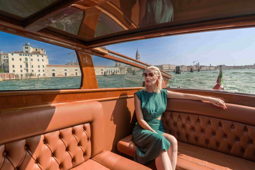 美諾酒店集團「義式風尚：影視旅遊」住宿專案場景。