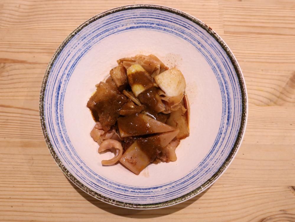 香港名店何車車仔麵料理。