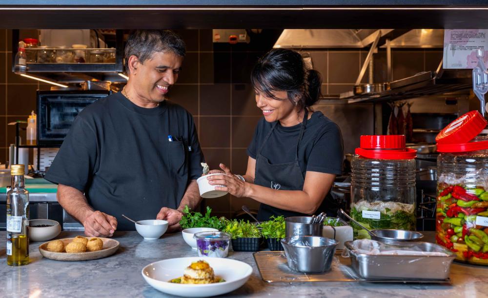 夏花餐室四手聯彈餐會主廚。