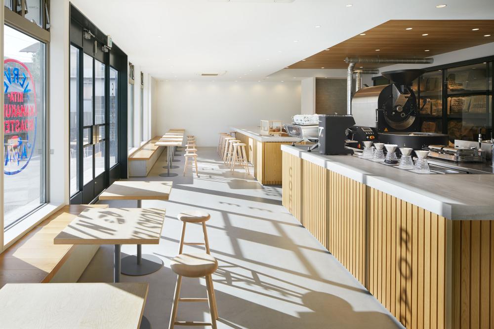 Verve Coffee 北鎌倉分店內部空間。