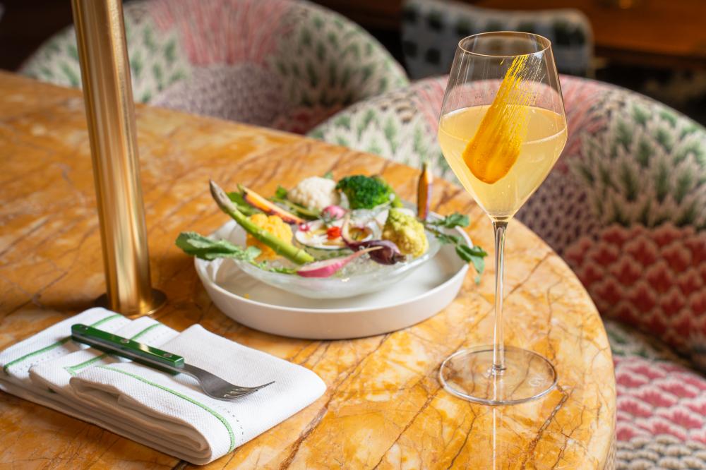 巴黎老字號春天百貨時尚沙龍 Salon Vert 料理。