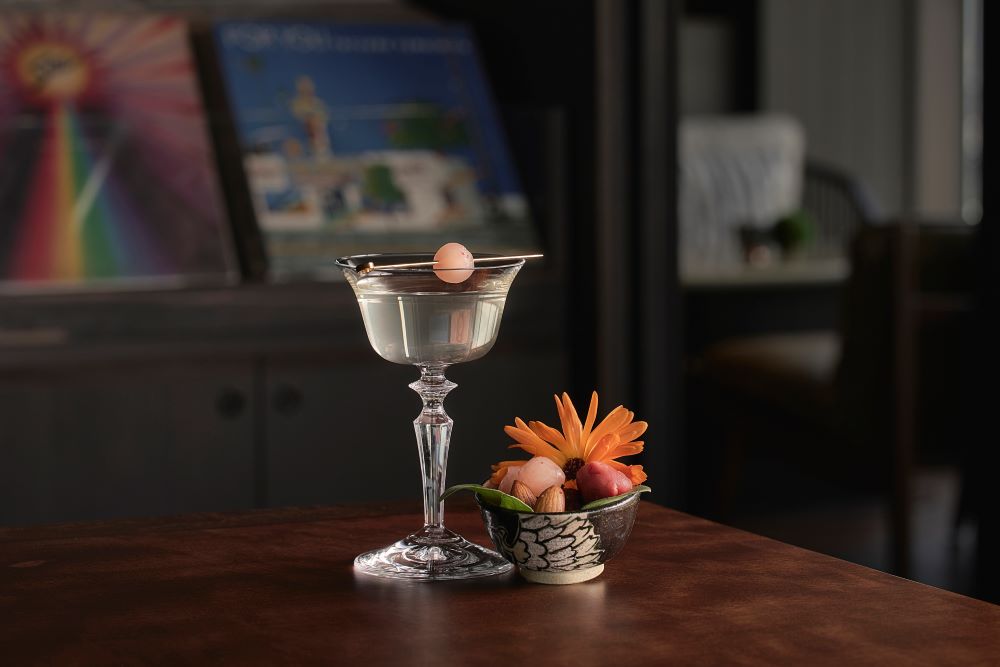 PATINA OSAKA 飯店20樓的 Sonata Bar 酒。