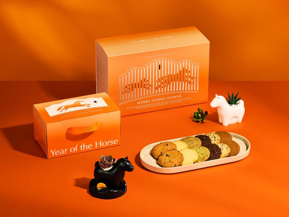 有肉 SUCCULAND ╳ Aunt Stella 詩特莉聯名「快樂馬力」新年光柵動態植栽禮盒。