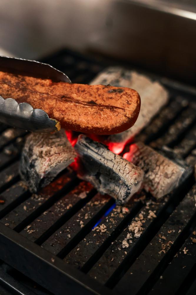 「貓下去 Feat.Orion」第一屆世界盃沖繩冰啤大賽烏魚子。