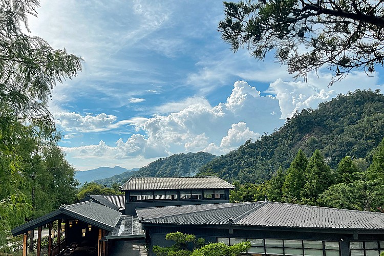 南投餐廳「春秋山林」外觀。