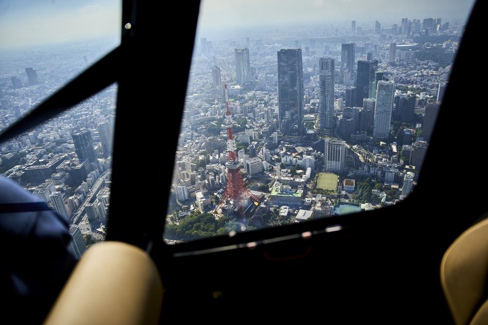 「馥府 東京 銀座」飯店直升機體驗。