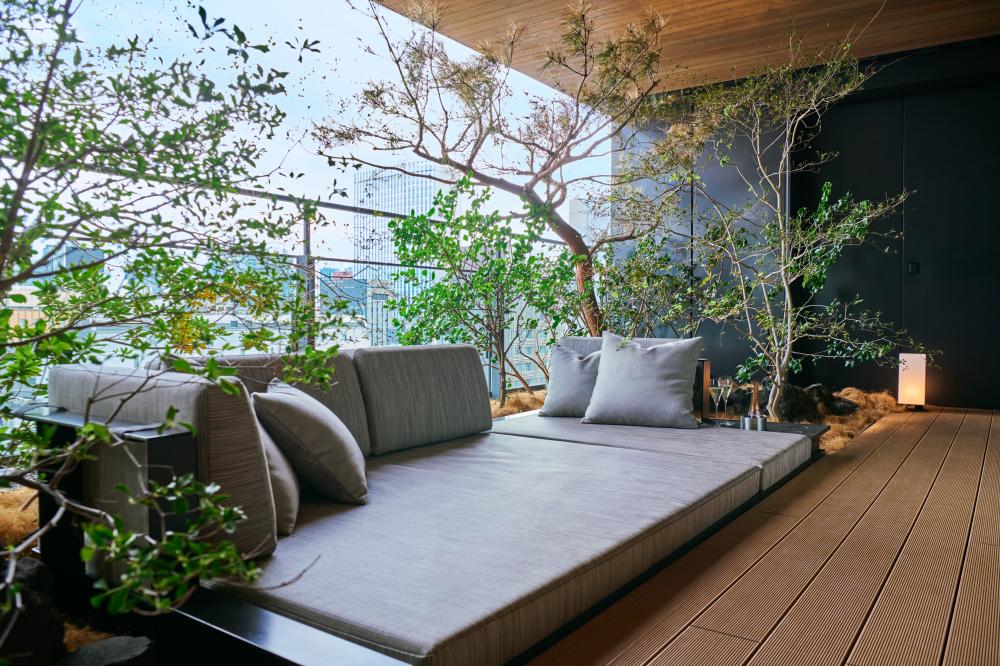 「馥府 東京 銀座」飯店套房空間。