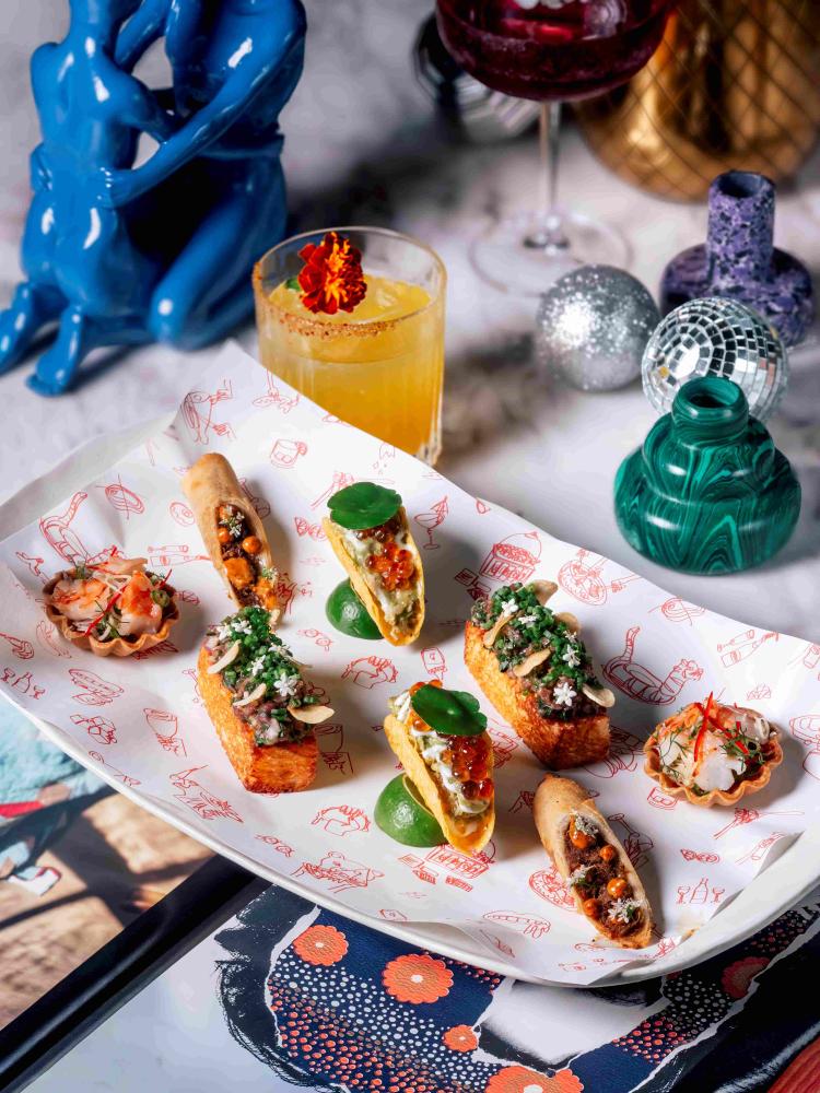 曼谷 The Standard 酒店2026年跨年餐廳料理。