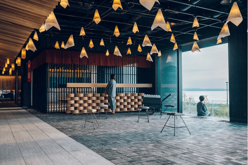 界 別府飯店大廳。